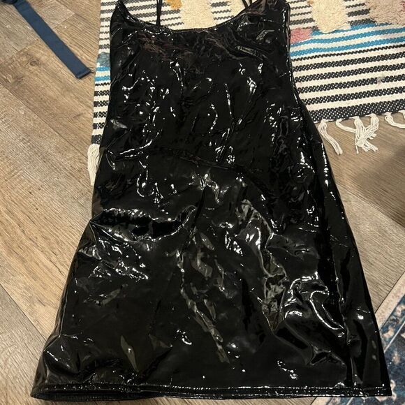 Oh Polly Dresses & Skirts - Oh polly size 4 black dress